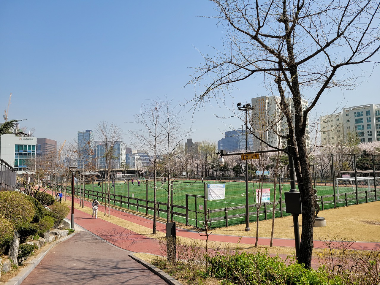 极具穿透力 极具穿透力